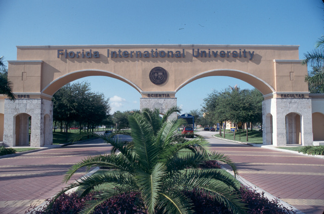 佛罗里达国际大学